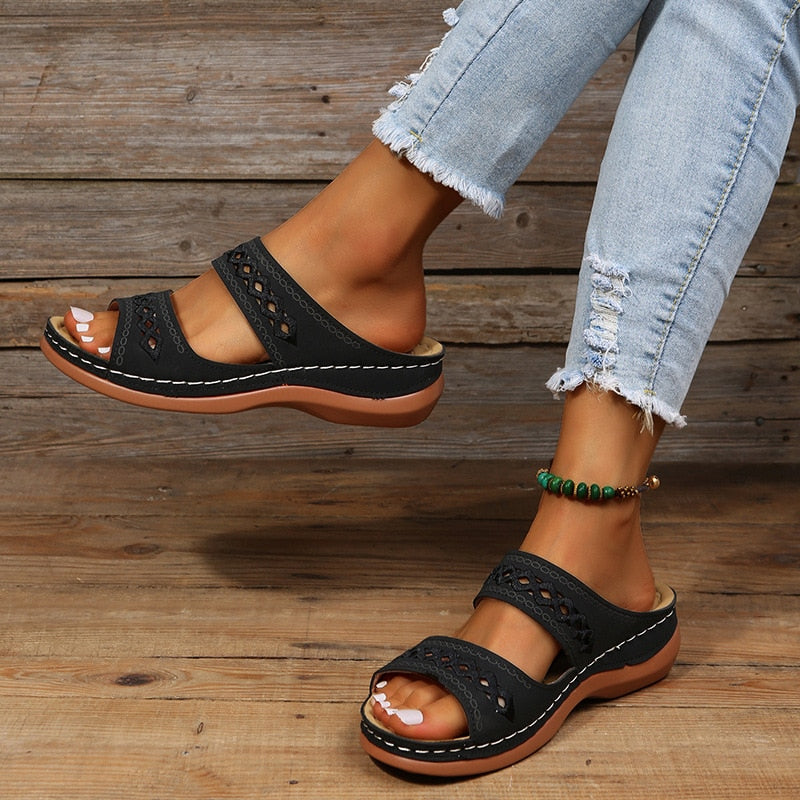 LAURA | THICK ORTHOPAEDIC SANDALS